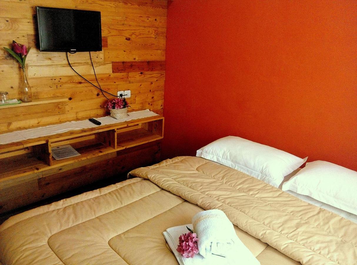 Roemah 28 Syariah Hotel Медан Екстериор снимка
