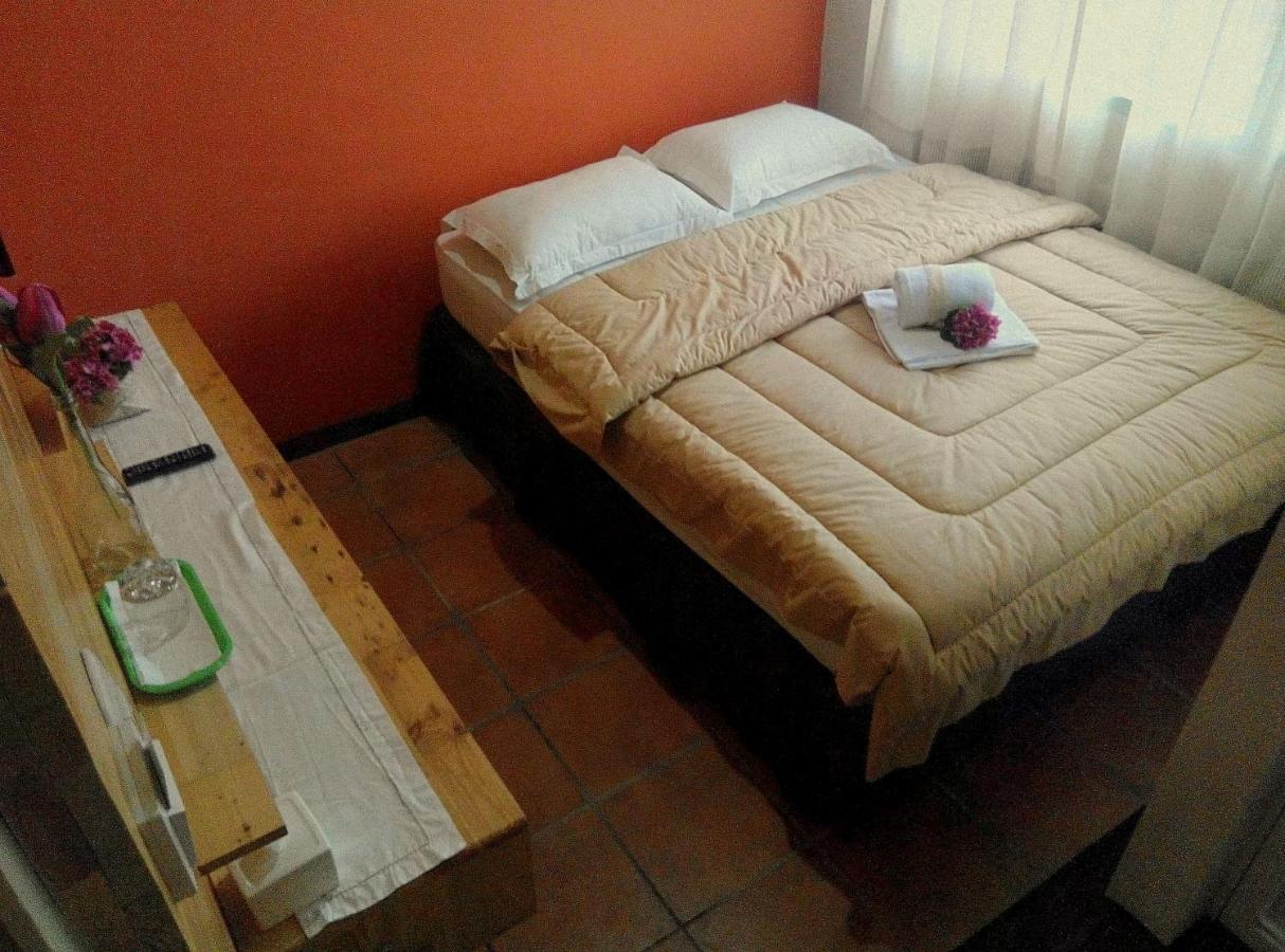 Roemah 28 Syariah Hotel Медан Екстериор снимка