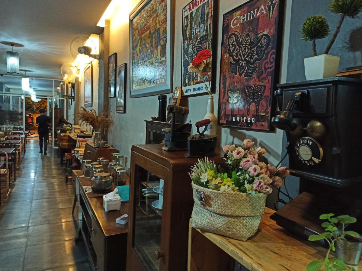 Roemah 28 Syariah Hotel Медан Екстериор снимка